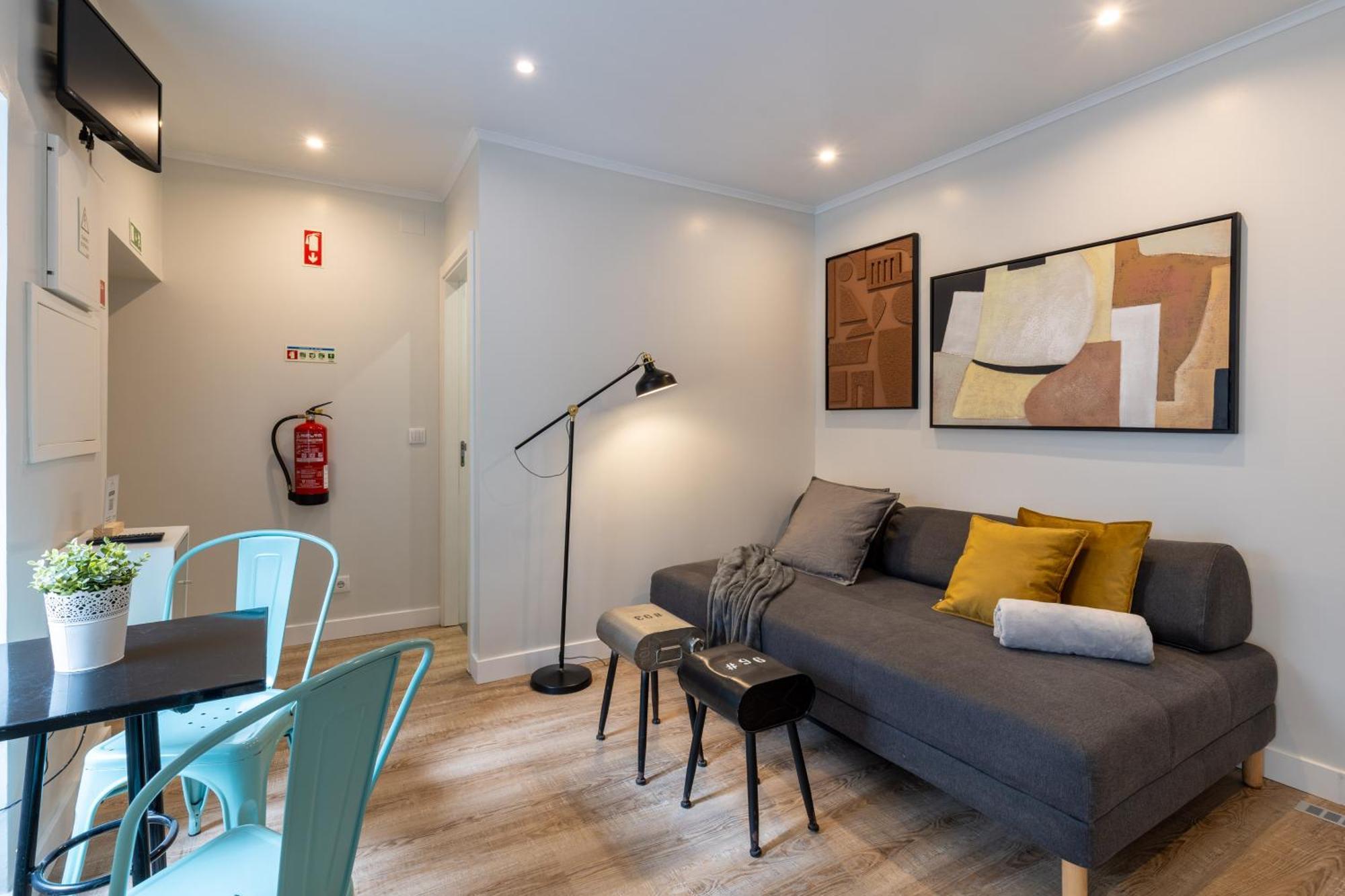 One-Bedroom Apartment